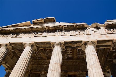 The ancient temple of Hephaestus in Ancient Agora of Athens Fotografie stock - Microstock e Abbonamento, Codice: 400-05919718