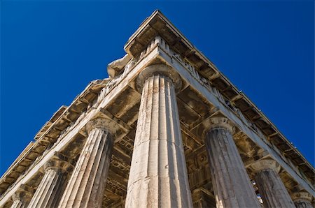 The ancient temple of Hephaestus in Ancient Agora of Athens Fotografie stock - Microstock e Abbonamento, Codice: 400-05919719