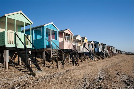 essex - Beach Huts, Thorpe Bay Stock Photo - Budget Royalty-Free & Subscription, Code: 400-05923799