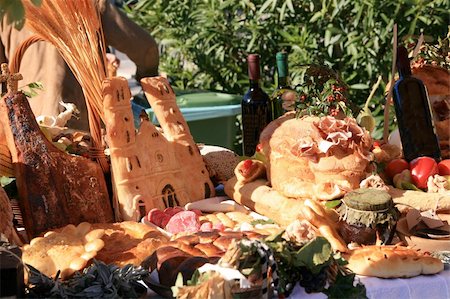 Market stall at the Harvest Festival in Mali Losinj in Croatia Stock Photo - Budget Royalty-Free & Subscription, Code: 400-05939245