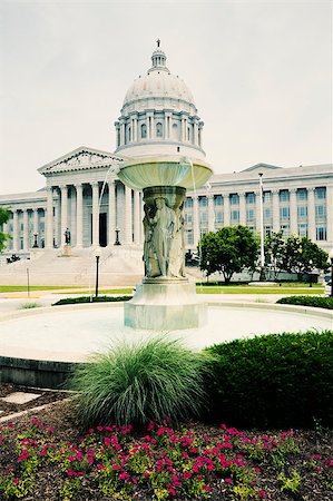 simsearch:400-05292353,k - State Capitol of Missouri in Jefferson City. Photographie de stock - Aubaine LD & Abonnement, Code: 400-06059962