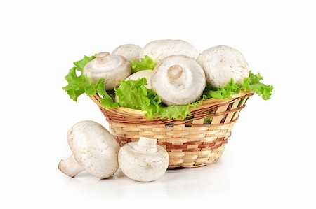 simsearch:400-05305223,k - Champignon mushroom in a basket isolated on white background Foto de stock - Super Valor sin royalties y Suscripción, Código: 400-06066078