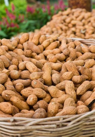 simsearch:400-04846153,k - Peanuts in basket,Thailand market Stock Photo - Budget Royalty-Free & Subscription, Code: 400-06066160