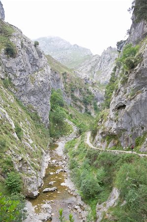 quintanilla (artist) - Gorge of River Cares in Asturias Spain Photographie de stock - Aubaine LD & Abonnement, Code: 400-06067335