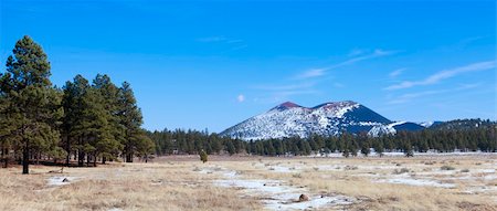 Image of Sunset Crater volcano in Flagstaff, Arizona Foto de stock - Super Valor sin royalties y Suscripción, Código: 400-06069576