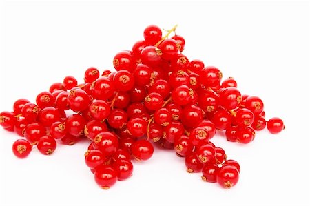 simsearch:400-08341539,k - Fresh ripe red currants isolated on white background. Stockbilder - Microstock & Abonnement, Bildnummer: 400-06069631