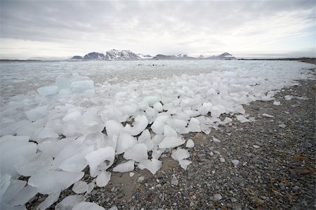 simsearch:400-05361285,k - Arctic glacier landscape - Spitsbergen, Svalbard Photographie de stock - Aubaine LD & Abonnement, Code: 400-06060487