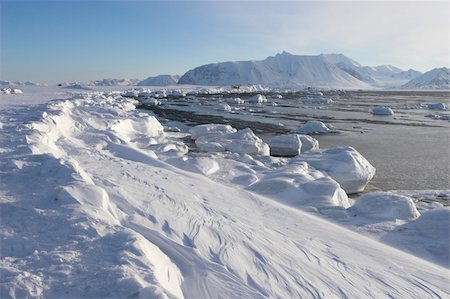 simsearch:400-05361285,k - Arctic glacier landscape - Spitsbergen, Svalbard Photographie de stock - Aubaine LD & Abonnement, Code: 400-06060493