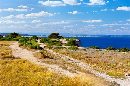 simsearch:400-07825329,k - Mediterranean summery sea coast. Nice southeast France. Foto de stock - Super Valor sin royalties y Suscripción, Código: 400-06060569