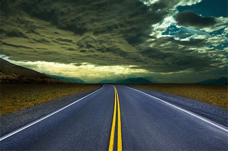 el calafate - Lonely Highway And Mountains At Sunset nera El Calafate,  Patagonia, Argentina. Stock Photo - Budget Royalty-Free & Subscription, Code: 400-06063430