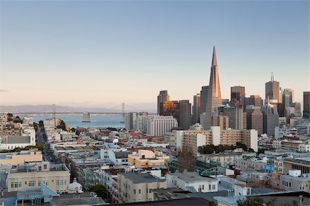 Image of San Francisco skyline at sunset. Photographie de stock - Aubaine LD & Abonnement, Code: 400-06063642