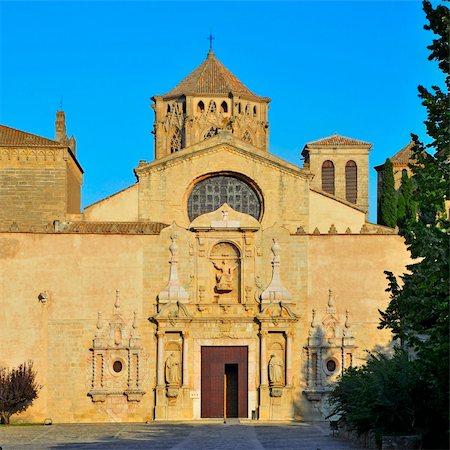 A view of Royal Abbey of Santa Maria de Poblet, Spain Stock Photo - Budget Royalty-Free & Subscription, Code: 400-06074999