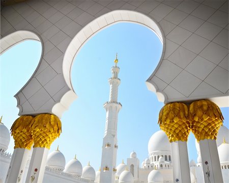 simsearch:841-03870803,k - Photo of Sheikh Zayed Mosque in Abu Dhabi, United Arab Emirates Stock Photo - Budget Royalty-Free & Subscription, Code: 400-06076589