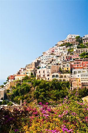 simsearch:862-08273415,k - Positano is a village and comune on the Amalfi Coast (Costiera Amalfitana), in Campania, Italy. Photographie de stock - Aubaine LD & Abonnement, Code: 400-06076685