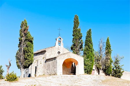 simsearch:400-05753413,k - Chapel St. Sixte near Eygalieres, Provence, France Stock Photo - Budget Royalty-Free & Subscription, Code: 400-06071926