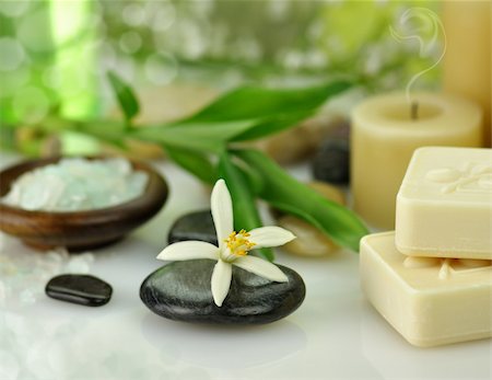 salt border - Spa treatments Stock Photo - Budget Royalty-Free & Subscription, Code: 400-06085833
