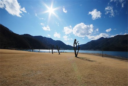 sun rise over pond without water in shizuoka japan Fotografie stock - Microstock e Abbonamento, Codice: 400-06087425