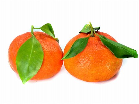 simsearch:400-07613620,k - Fresh tangerine with leaves isolated on a white background Stockbilder - Microstock & Abonnement, Bildnummer: 400-06088161