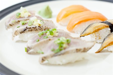 simsearch:400-08192842,k - Set of sushi contains salmon, unagi, katsuo with wasabi Foto de stock - Super Valor sin royalties y Suscripción, Código: 400-06088522