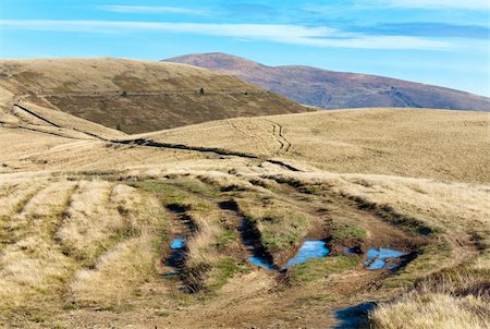 simsearch:400-05291390,k - Morning Carpathian Mountains (Ukraine) autumn landscape with country road. Stock Photo - Budget Royalty-Free & Subscription, Code: 400-06081350