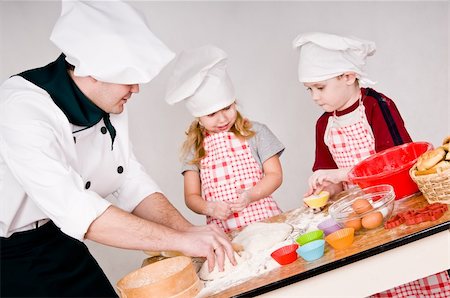 simsearch:400-06078465,k - Chef teaches children to knead the dough Stock Photo - Budget Royalty-Free & Subscription, Code: 400-06082157