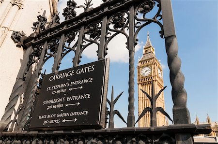 simsearch:851-02961586,k - Detail shot of notice board at the gates of Houses of Parliament in London, with Big Ben in the background. Photographie de stock - Aubaine LD & Abonnement, Code: 400-06082584