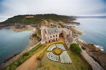 a view of Fort-la-Latte from the top of the castle tower Stock Photo - Budget Royalty-Free & Subscription, Code: 400-06083197