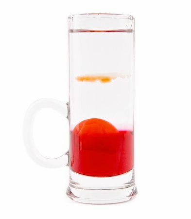 A delicious layered shot with cherry and tabasco Photographie de stock - Aubaine LD & Abonnement, Code: 400-06083455