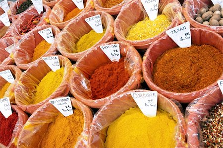 simsearch:400-05271908,k - Colored powdered spices sold in the market Foto de stock - Super Valor sin royalties y Suscripción, Código: 400-06095695