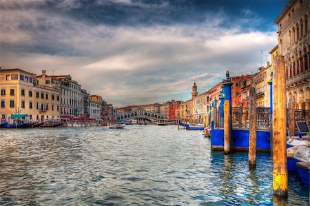 Image of the Grand Canal in front of the Rialto Bridge in Venice,Italy. Stock Photo - Budget Royalty-Free & Subscription, Code: 400-06096061