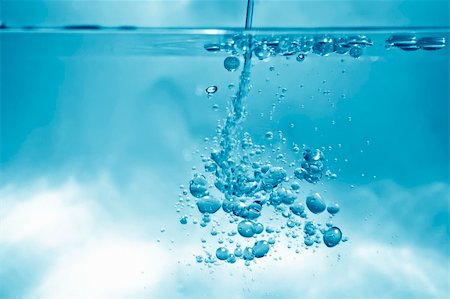 simsearch:400-04530350,k - An image of a nice water bubbles background Stockbilder - Microstock & Abonnement, Bildnummer: 400-06096194