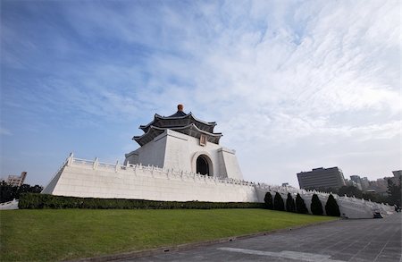 A wide angle shot taken of Chiang Kai-Shek memorial hall in Taipei City, Taiwan. Photographie de stock - Aubaine LD & Abonnement, Code: 400-06097120