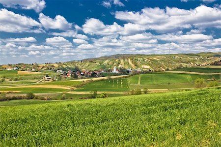 simsearch:400-07305550,k - Beautiful green springtime landscape in Croatian village, Kalnik, Croatia Photographie de stock - Aubaine LD & Abonnement, Code: 400-06099887