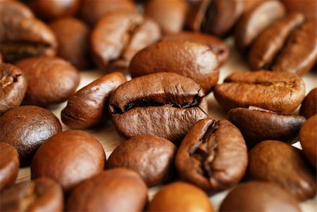 simsearch:400-07981187,k - Closeup of coffee beans Foto de stock - Royalty-Free Super Valor e Assinatura, Número: 400-06092115
