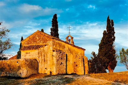 simsearch:400-05753413,k - Chapel St. Sixte near Eygalieres, Provence, France Stock Photo - Budget Royalty-Free & Subscription, Code: 400-06092448