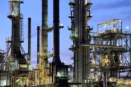 Refinery at night Stock Photo - Budget Royalty-Free & Subscription, Code: 400-06104463