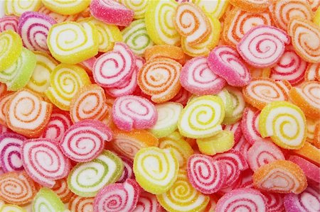 simsearch:400-06135772,k - Colorful Candy in a Large Pile as a Abstract Fotografie stock - Microstock e Abbonamento, Codice: 400-06105344