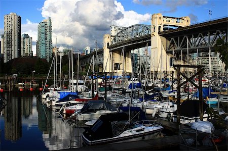 Marina on South side of Burrard Street Bridge on Burrard Inlet in Vancouver, British Columbia, Canada Stock Photo - Budget Royalty-Free & Subscription, Code: 400-06101621