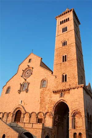 province of bari - Trani Cathedral dedicated to St. Nicholas the Pilgrim, it lies on a raised open site near the sea. The construction of the Basilica started in the year 109 but it was not yet finished when it was consacrated in 1143. Trani is a small town on the Adriatic sea in the italian region of Apulia. Stock Photo - Budget Royalty-Free & Subscription, Code: 400-06101762