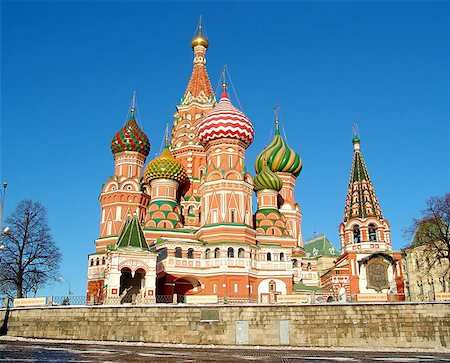 simsearch:400-07299937,k - A view of the St. Basil's Cathedral, Russia, Moscow Stock Photo - Budget Royalty-Free & Subscription, Code: 400-06126942