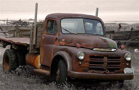 Old rusted truck Stock Photo - Budget Royalty-Free & Subscription, Code: 400-06127798