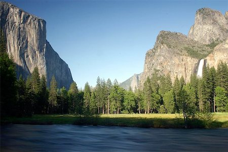 sierra - Valley View in Yosemite National Park, California, U.S.A. Foto de stock - Royalty-Free Super Valor e Assinatura, Número: 400-06128454