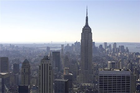 simsearch:400-04660841,k - View of empire state building and downtown manhattan from the roof of the rockefeller building, new york, america, usa Fotografie stock - Microstock e Abbonamento, Codice: 400-06129386