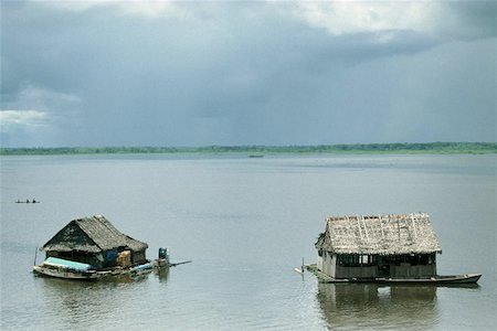 floating houses on Amazon river Stock Photo - Budget Royalty-Free & Subscription, Code: 400-06134234