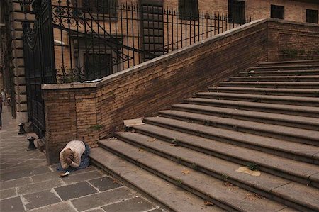 praying money - Beggar in roman street Stock Photo - Budget Royalty-Free & Subscription, Code: 400-06134666