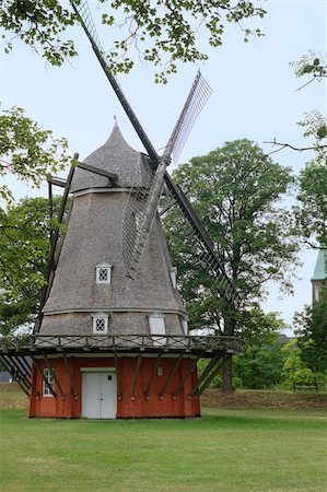 Old decorative windmill in Aalborg, Denmark Foto de stock - Super Valor sin royalties y Suscripción, Código: 400-06135775