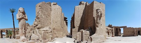 simsearch:400-04848871,k - huge statues in the temple of luxor egypt holidays Photographie de stock - Aubaine LD & Abonnement, Code: 400-06136322