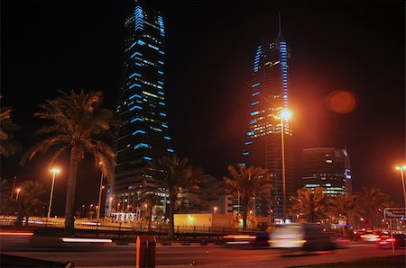 Night view of Bahrain Financial Harbour at Manama Photographie de stock - Aubaine LD & Abonnement, Code: 400-06136860