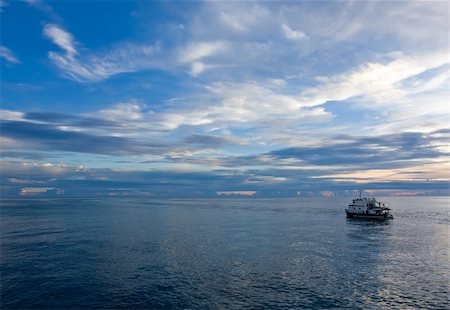 philippines sunsets - sunset on sea at Philippines Stock Photo - Budget Royalty-Free & Subscription, Code: 400-06139745