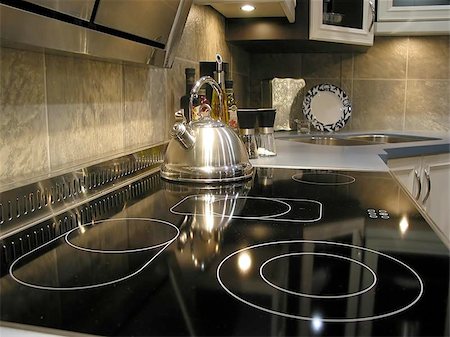 simsearch:400-04494971,k - Interior of modern kitchen Stock Photo - Budget Royalty-Free & Subscription, Code: 400-06131904